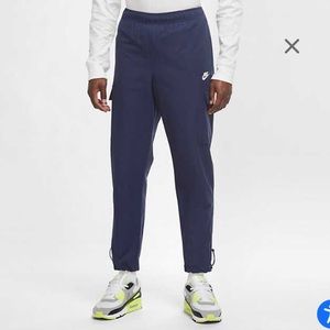 New Nike Cargo Woven Pants 👖